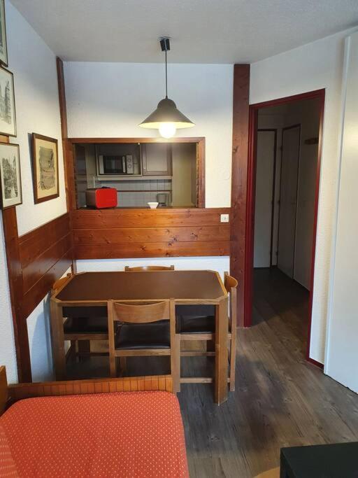 Appartement Joli Le Chamois Blanc Chamonix, Parking Chamonix