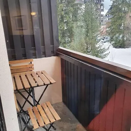 Joli Appartement Le Chamois Blanc Chamonix, Parking Exterior photo